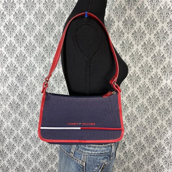 Tommy Hilfiger Size A Tommy Hilfiger Navy Blue Canvas Shoulder Bag with Red Trim - Picture 1 of 3